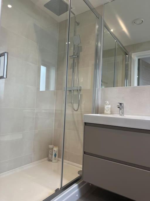 Museum View Apartments City Centre 1 Bedroom Cardiff Extérieur photo